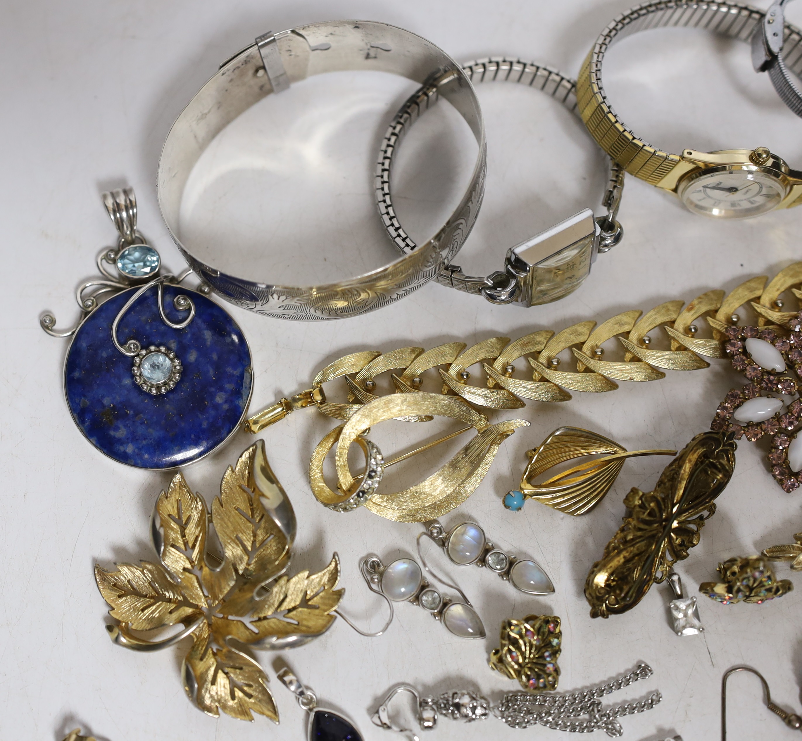 A mixed group of wrist watches including Rotary and 9ct gold Accurist and jewellery including 925 and costume.